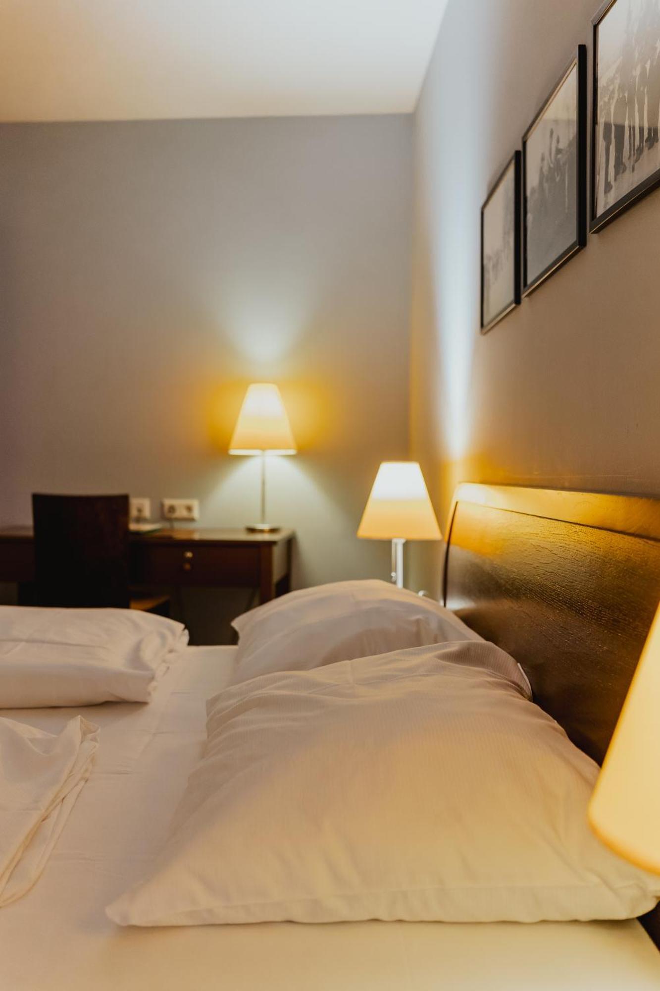 Hotel Sporer バート・ラトカースブルク エクステリア 写真